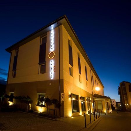 Hotel Centrum Квидзын Экстерьер фото